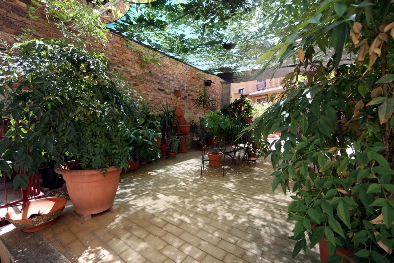 Albergo I Longobardi Chiusi Kültér fotó