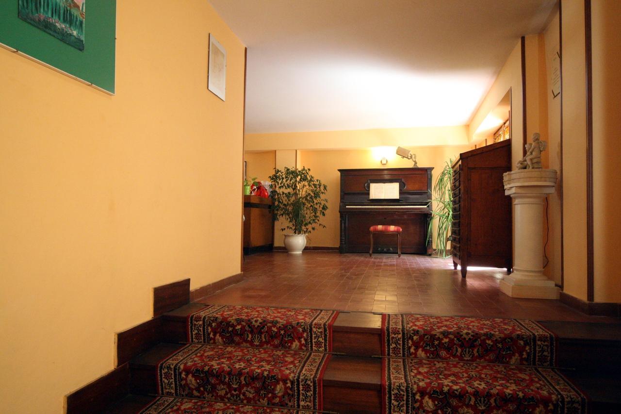 Albergo I Longobardi Chiusi Kültér fotó